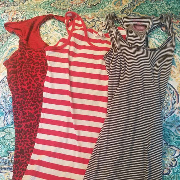 Tops - Bundle of 3 tribbed tanks